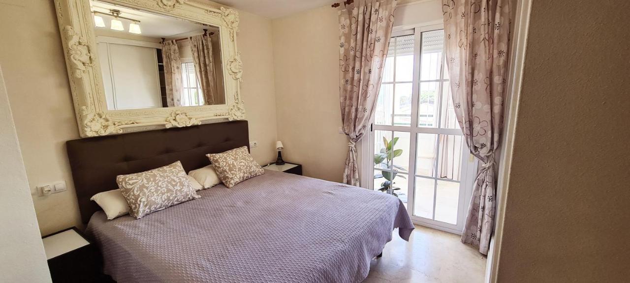 Apartamento Luxury Penthouse With Sea&Mountain Views & Hot Tub - Tranquility & Rest Benalmádena Exterior foto